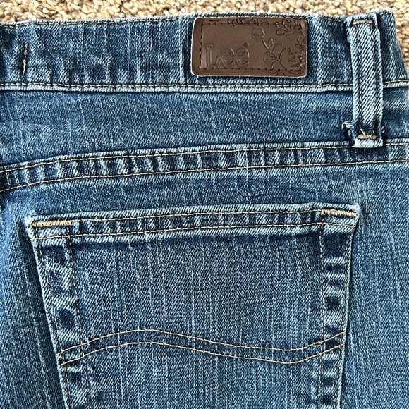 LEE RELAXED STRAIGHT LEG AT THE WAIST BLUE DENIM JEANS SIZE 12 M WOMENS - Picture 9 of 9
